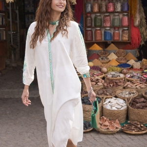 Vestido Bordado Hojas Verde